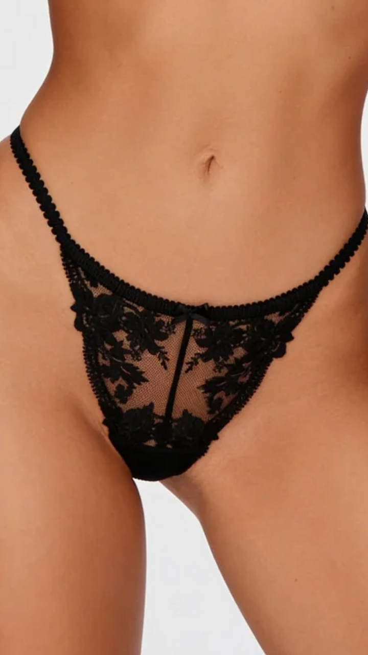 Fleur Thong